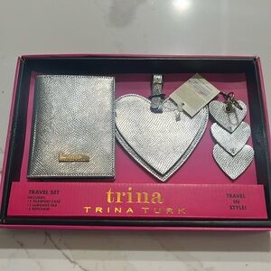 Trina travel set